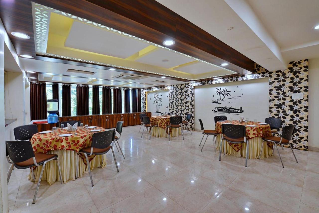 Hotel Tilak ボーパール エクステリア 写真