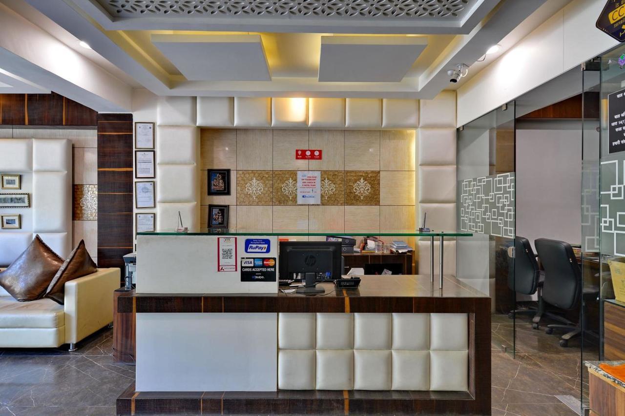 Hotel Tilak ボーパール エクステリア 写真